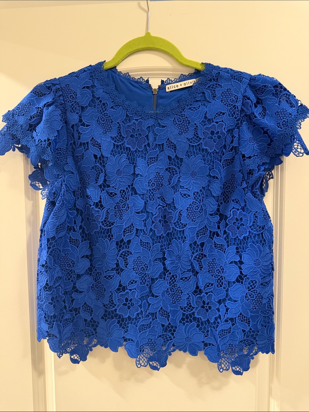 Alice + Olivia Royal Blue Floral Lace Short Sleeve Blouse - Picture 1 of 3